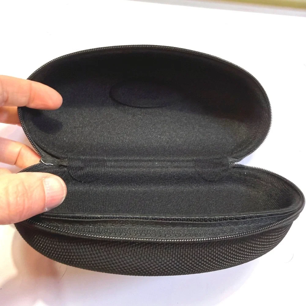 Oakley Large Soft Vault Sunglasses Case Black Ballistic Nylon Zippered Shell